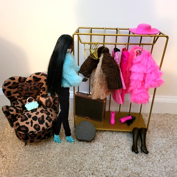 Barbie Other - 2022 Barbie Convention Clothes Rack Wardrobe